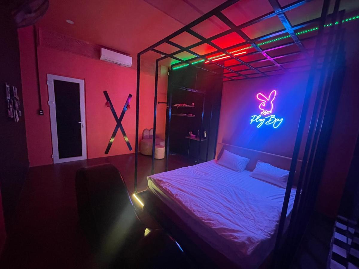 Couple Hotel - Khach San Tinh Yeu Buon Ko Sir Εξωτερικό φωτογραφία