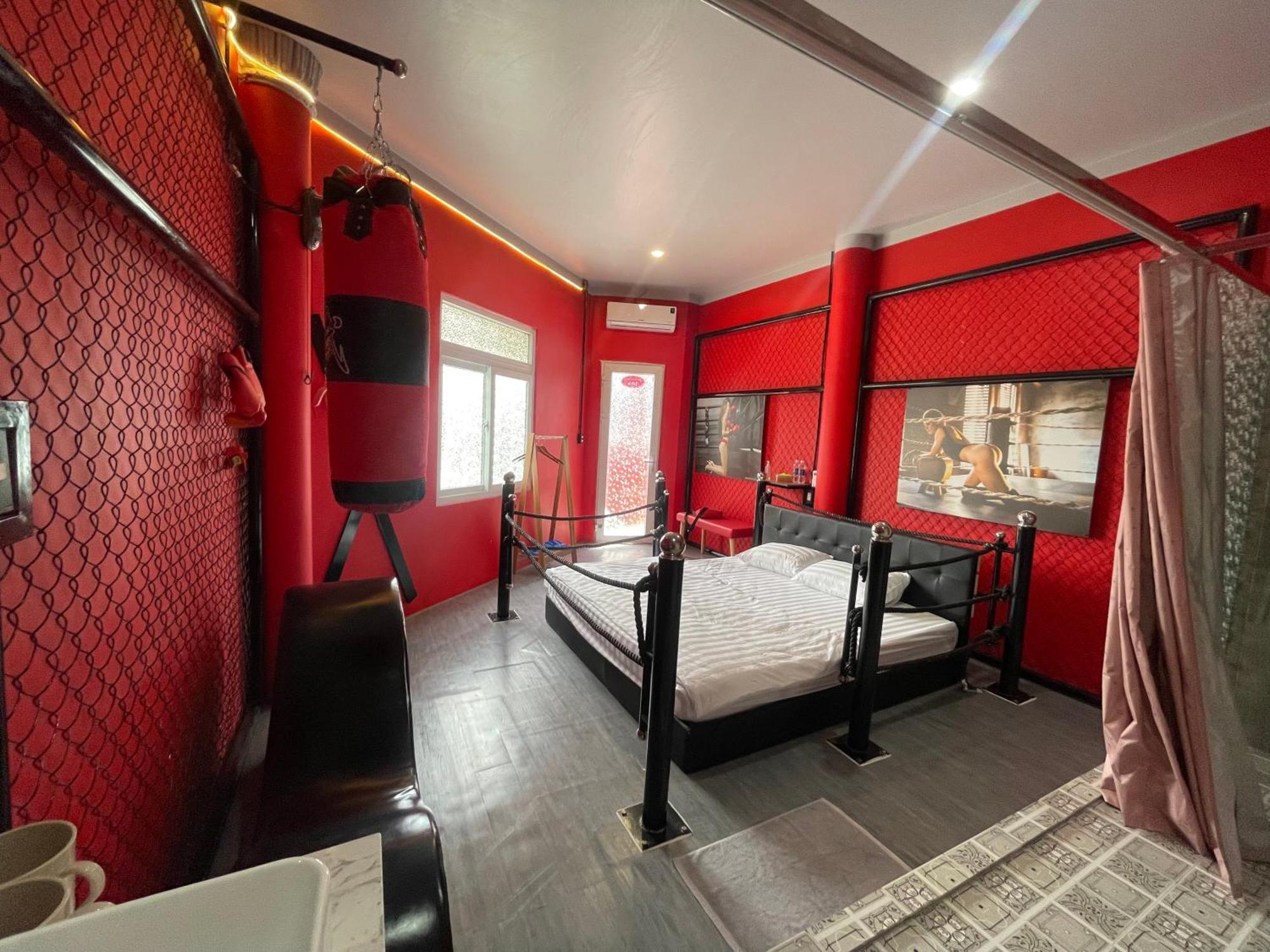 Couple Hotel - Khach San Tinh Yeu Buon Ko Sir Εξωτερικό φωτογραφία